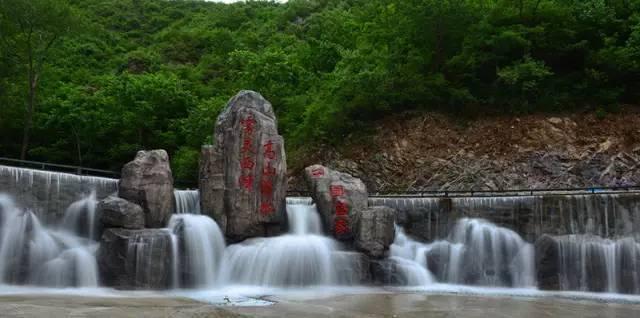 字工场分享:楼体发光字是否受到环保标准的限制?